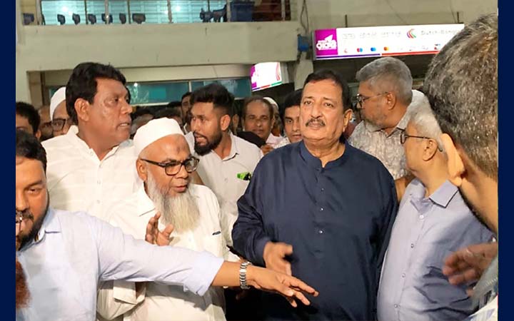 রাজশাহী রেলস্টেশনে হামলাকারীরা দেশের শত্রু: ভূমিমন্ত্রী