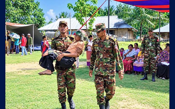 মাটিরাঙ্গায় সেনাবাহিনীর বিনামূল্যে চিকিৎসাসেবা প্রদান
