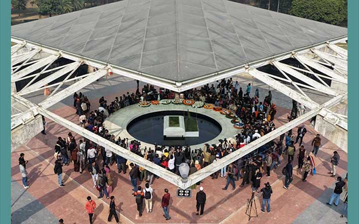 জিয়াউর রহমান ও খালেদা জিয়ার সমাধিস্থল সবার জন্য উন্মুক্ত