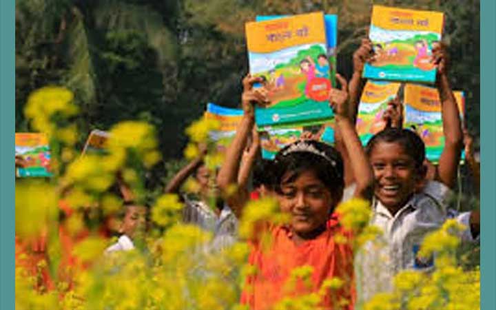 বছরের প্রথম দিন সিলেটে শিক্ষার্থীদের মাঝে বই বিতরণ