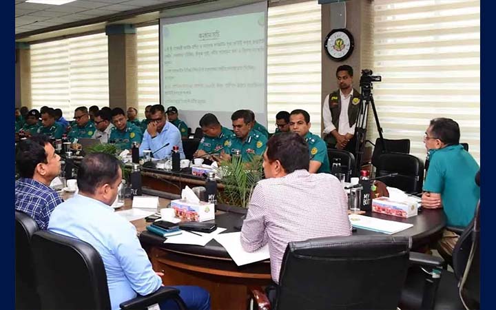জন্মাষ্টমী উপলক্ষে রাজধানীজুড়ে নিশ্ছিদ্র নিরাপত্তা ব্যবস্থা থাকবে: ডিএমপি কমিশনার