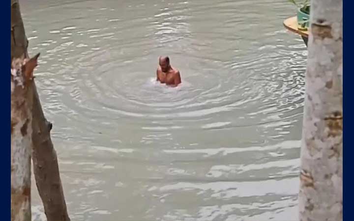 ৫০০ টাকা বাজিতে খালে ১১২ ডুব, প্রাণ গেল কৃষকের