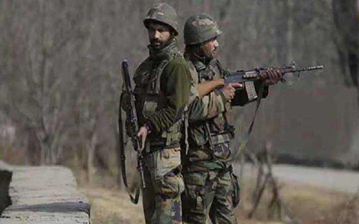 সীমান্তে পাকিস্তানের গোলাবর্ষণ, ভারতীয় সেনা নিহত