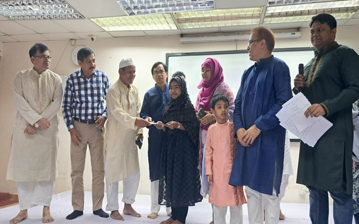 মেধাবী শিক্ষার্থীদের বৃত্তি দিলো পিএনআরএফআর