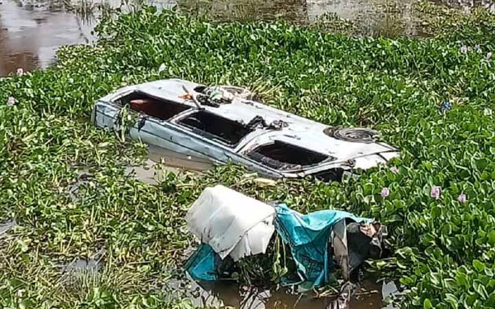 সিলেটে সড়ক দুর্ঘটনায় নিভে গেল নারীসহ ৬ জনের প্রাণ