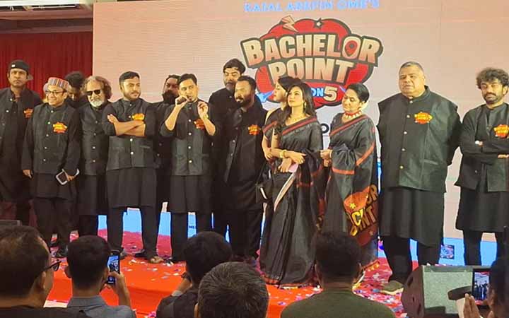 ‘ব্যাচেলর পয়েন্ট’র নির্মাতা ও অভিনেতাসহ ৬ জনকে লিগ্যাল নোটিশ