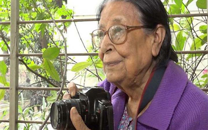 দেশের প্রথম নারী আলোকচিত্রী সাইদা খানম আর নেই