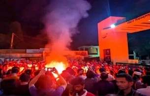 চবিতে মধ্যরাতে উপাচার্যের বাসভবনে বিক্ষোভ-ভাঙচুর