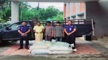 চট্টগ্রামের আনোয়ারায় মদসহ ৩ মাদক ব্যবসায়ী আটক