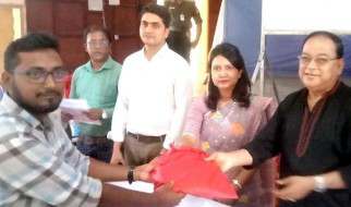 ফকিরহাটে ১১০ জন স্কাউট শিক্ষককে নতুন পোশাক বিতরণ
