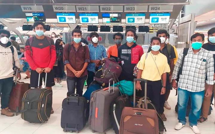 বিদেশে চাকরির ফাঁদ: সাইবার স্ক্যাম সেন্টার থেকে ৫৪০ ভারতীয় উদ্ধার