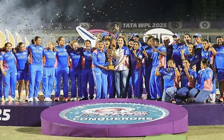 নারী আইপিএলের চ্যাম্পিয়ন মুম্বাই ইন্ডিয়ান্স