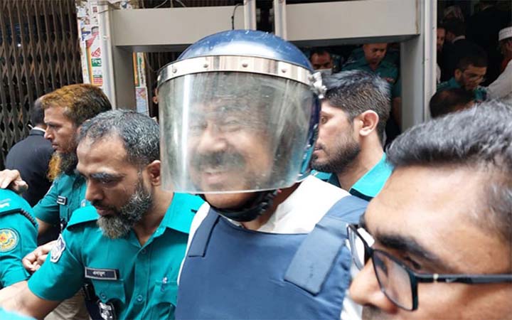 এবার আদালতে ভেংচি কাটলেন শাজাহান খান