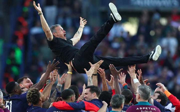 অঁজিকে হারিয়ে অপরাজিত চ‍্যাম্পিয়ন পিএসজি, জয়ের নায়ক দুয়ে