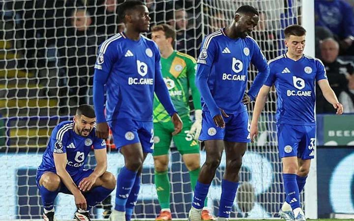 লজ্জার রেকর্ড গড়ল লেস্টার