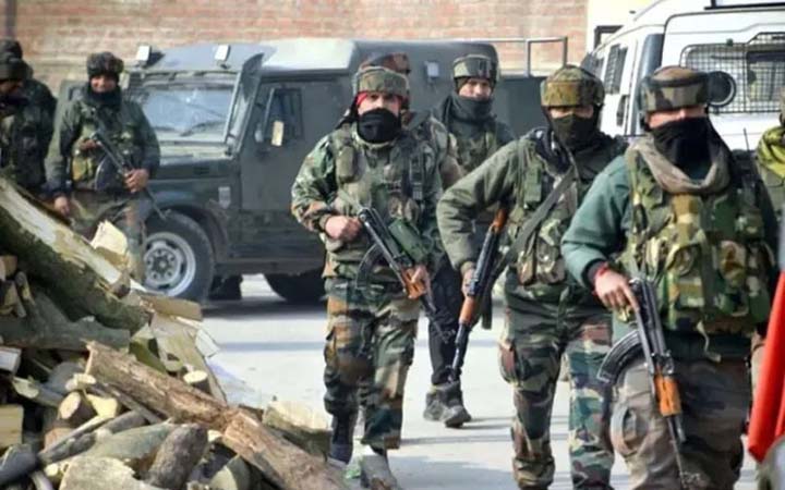 যুদ্ধের আশঙ্কায় যুবকদের ট্রেনিং দিচ্ছে ভারত