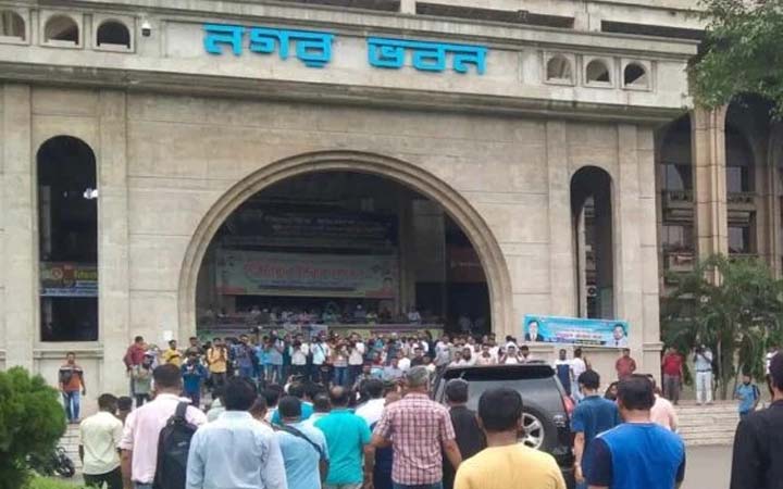 আজও তালাবদ্ধ ডিএসসিসির নগর ভবন