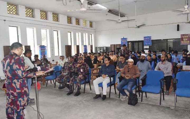 রাঙামাটিতে শিক্ষার্থীদের নিয়ে বিজিবির মাদক বিরোধী কর্মশালা