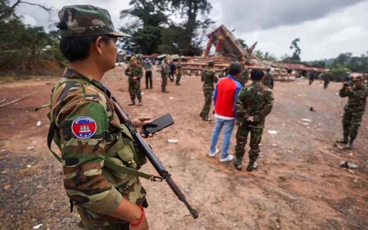 থাইল্যান্ডে বন্দি ২০ সেনাকে ফেরত চাইছে কম্বোডিয়া