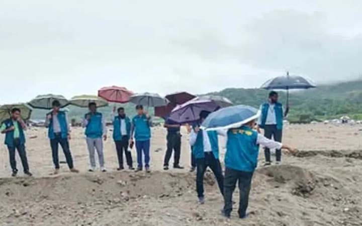 এবার সিলেটে পাথর উদ্ধারে মাঠে নেমেছে দুদক