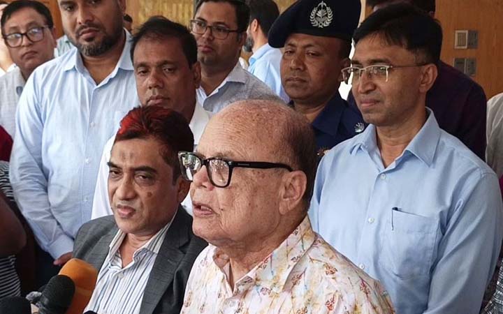চাল আমদানি করা হচ্ছে বাজার স্থিতিশীল রাখতে  : খাদ্য উপদেষ্টা