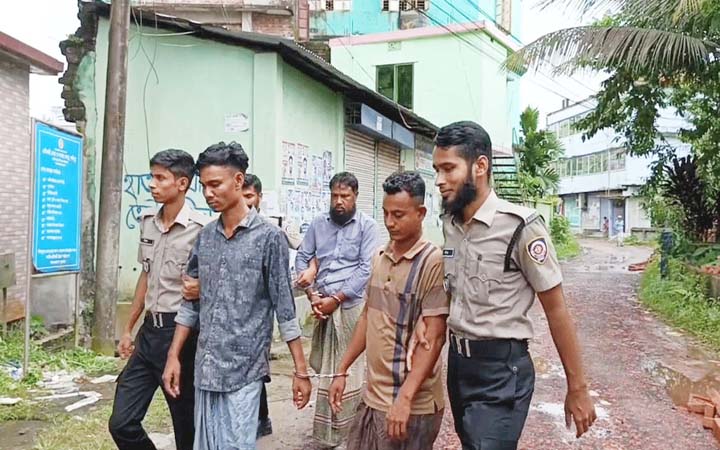 ৫ হাজার পিস ইয়াবা মিলল মাদক কারবারির পায়ুপথে