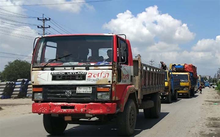 ঢাকা-সিলেট মহাসড়কে ১০ কিলোমিটার যানজট