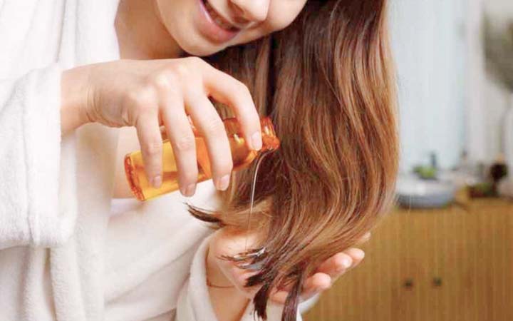 কোন ভিটামিন চুলের যত্নে কিভাবে কাজ করে