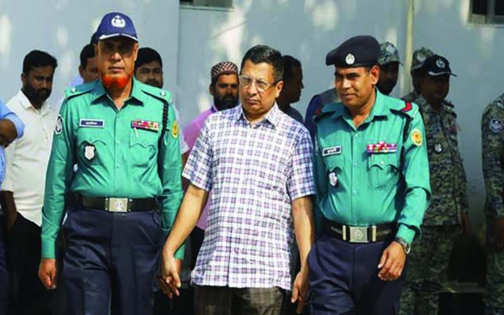 দায় স্বীকার করে ক্ষমা চাইলেন সাবেক আইজিপি মামুন