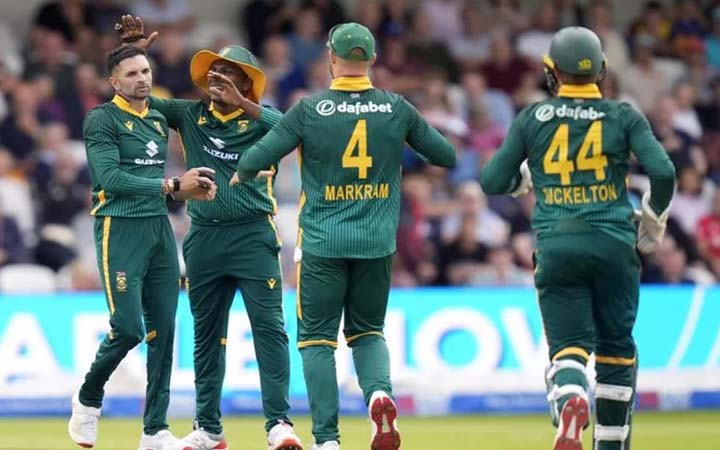 দাপুটে জয়ে সিরিজ শুরু দক্ষিণ আফ্রিকার