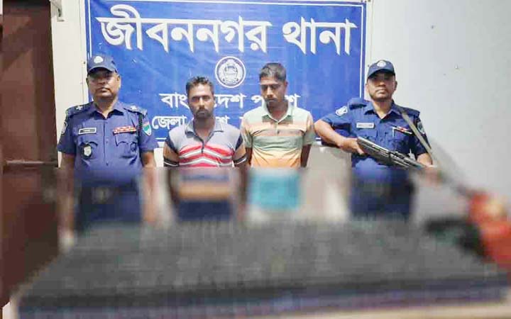বিপুল পরিমান ফেনসিডিলসহ, আটক ২ কারবারি