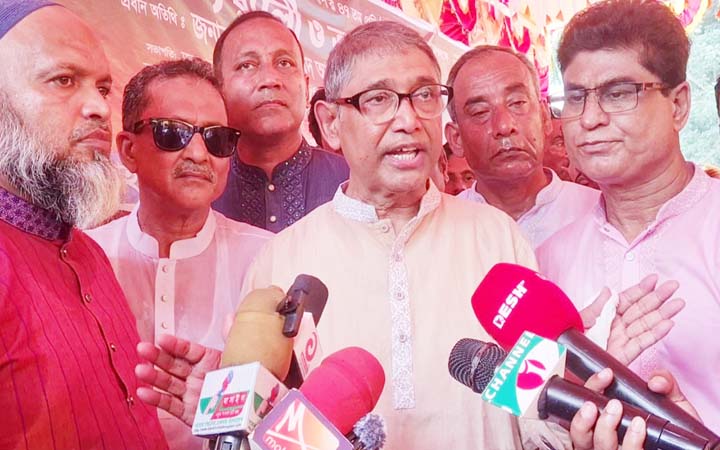 খুব শিগগিরই দেশে ফিরবেন তারেক রহমান: আযম খান