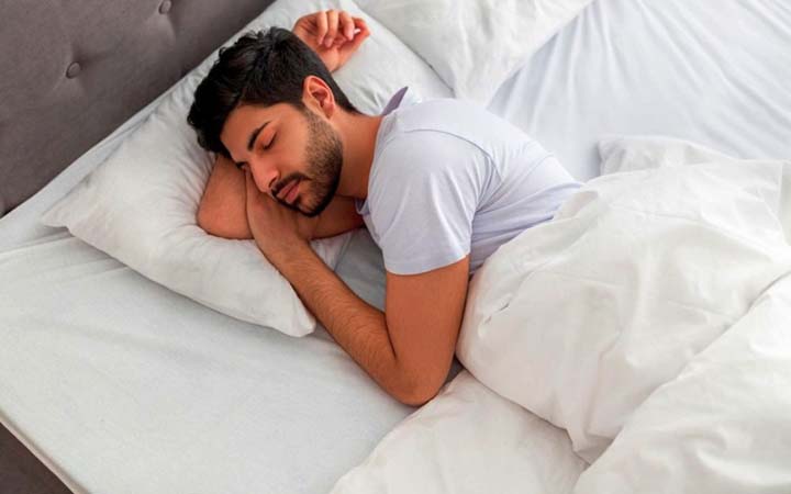 ঘুমানোর সময় যে ভুল করলে হার্ট অ্যাটাকের ঝুঁকি বাড়ে