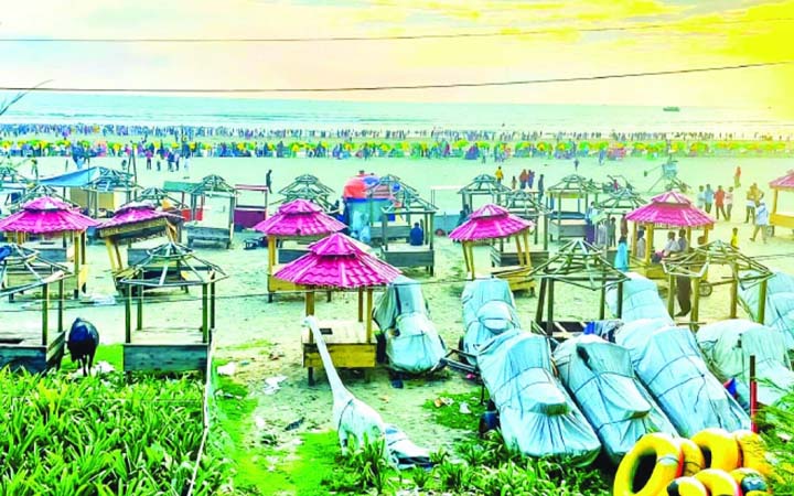 এবার রাতের আঁধারে দখল করা হয়েছে বিশ্বের অন্যতম দীর্ঘতম কক্সবাজার সমুদ্রসৈকত