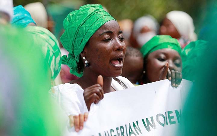 সংসদে সংরক্ষিত আসনের দাবিতে নারীদের বিক্ষোভ