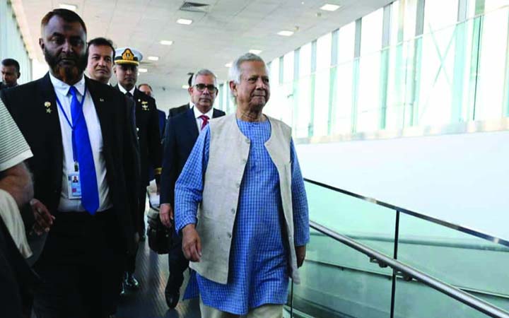 প্রধান উপদেষ্টাসহ প্রতিনিধি দল নিউইয়র্ক পৌঁছেছেন