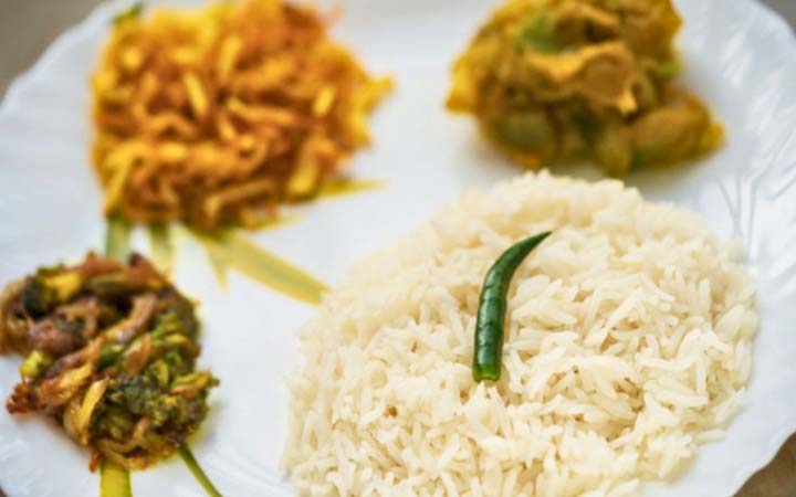 ভাতের সঙ্গে কাঁচা মরিচ খাওয়া ভালো নাকি খারাপ?