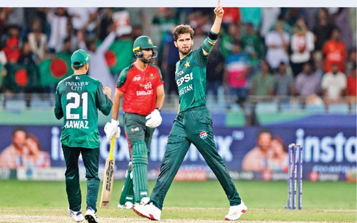 অদ্ভুতুড়ে ব্যাটিংএশিয়া কাপ থেকে বিদায় বাংলাদেশের