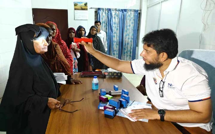 কুমারখালীতে বিনামূল্যে চক্ষু চিকিৎসা ও ছানি অপারেশন ক্যাম্প অনুষ্ঠিত
