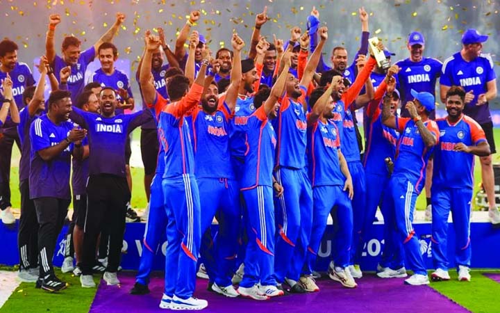 চ্যাম্পিয়ন হয়েও ভারত ট্রফি নিল না