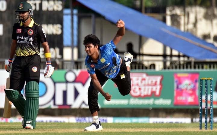 ঢাকাকে ছুঁইল চট্টগ্রাম রাজশাহীকে হারিয়ে