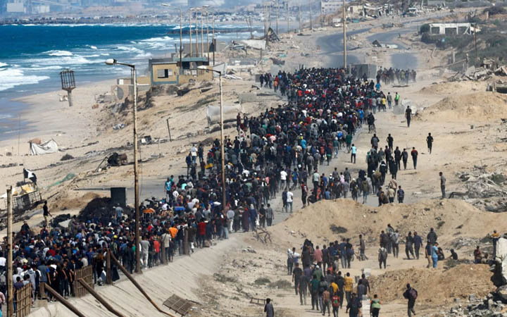 যুদ্ধবিরতি কার্যকর হওয়ায় উত্তর গাজায় ফিলিস্তিনিদের ঢল
