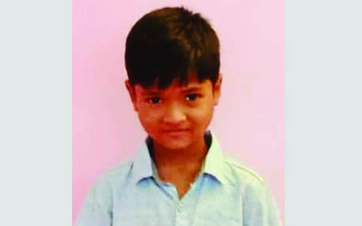 সাঁতার শিখতে নেমে পুকুরে ডুবে শিশুর মৃত্যু