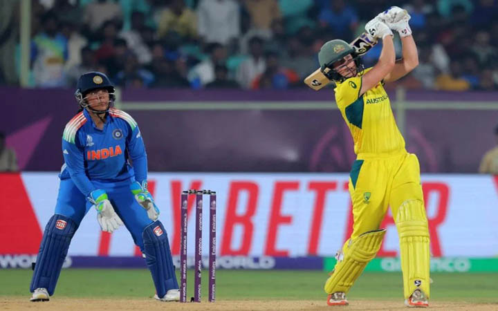 রান তাড়ায় বিশ্বরেকর্ড গড়ে ভারতকে হারাল অস্ট্রেলিয়া