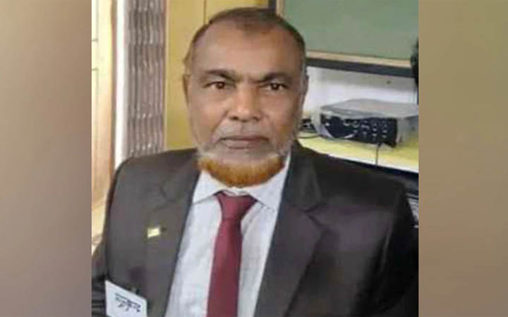 রায়গঞ্জে চাকরির শেষ কর্মদিবসে বিদ্যালয়েই মারা গেলেন প্রধান শিক্ষক