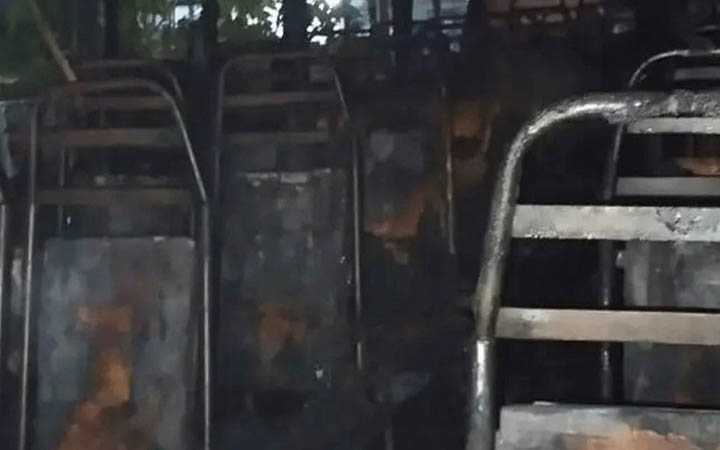 রাজধানীতে বাসে অগ্নিসংযোগকালে ধাওয়া খেয়ে তুরাগ নদীতে ডুবে তরুণের মৃত্যু
