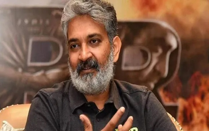 ‘বাহুবলী’র পরিচালকের নামে মামলা