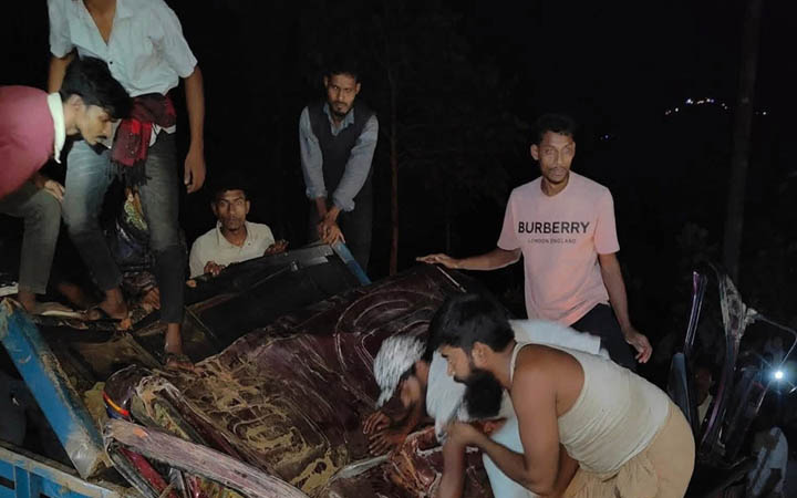 লামায় ট্রাক দুর্ঘটনায় চালক নিহত
