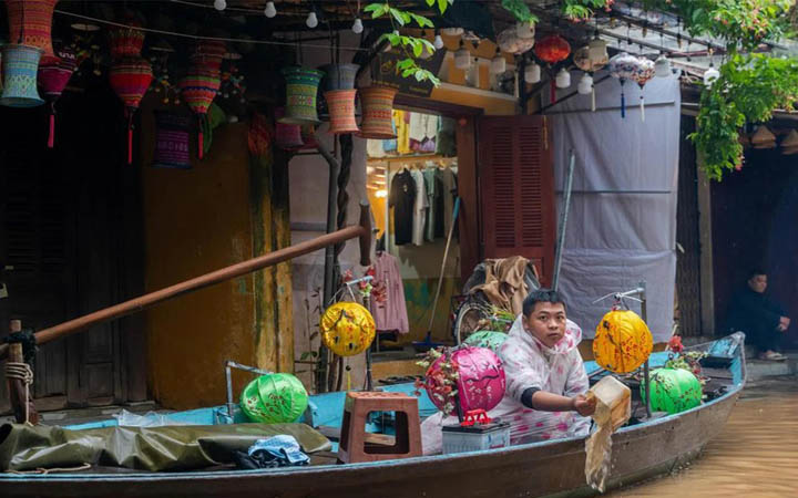 টানা বর্ষণে ভিয়েতনামে ভয়াবহ বন্যা, ৪১ জনের প্রাণহানি