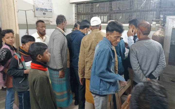 মায়ের কুলখানির দিন ছেলের মৃত্যু